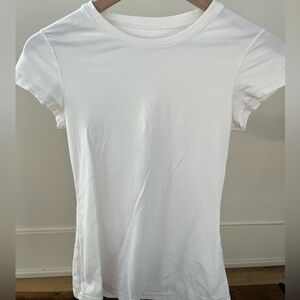 Lululemon white t-shirt size 4